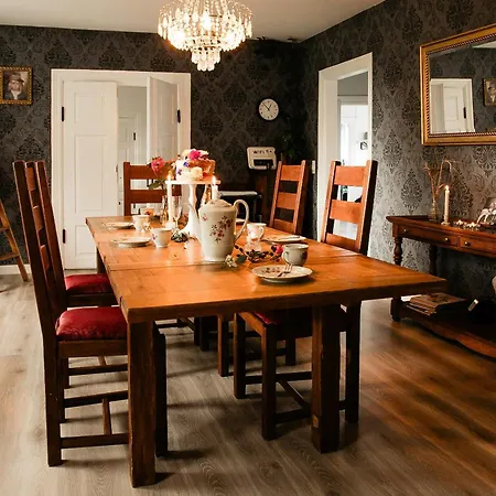 Enchanting Atmosphere At Nolde Country Estate Casa de Férias