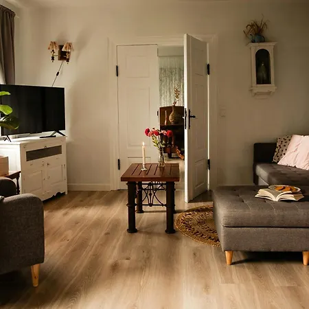 Enchanting Atmosphere At Nolde Country Estate بيت للعطل