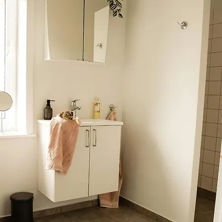 Enchanting Atmosphere At Nolde Country Estate Casa de Férias